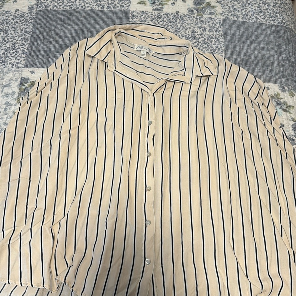 She + Sky brand short sleeve blouse
